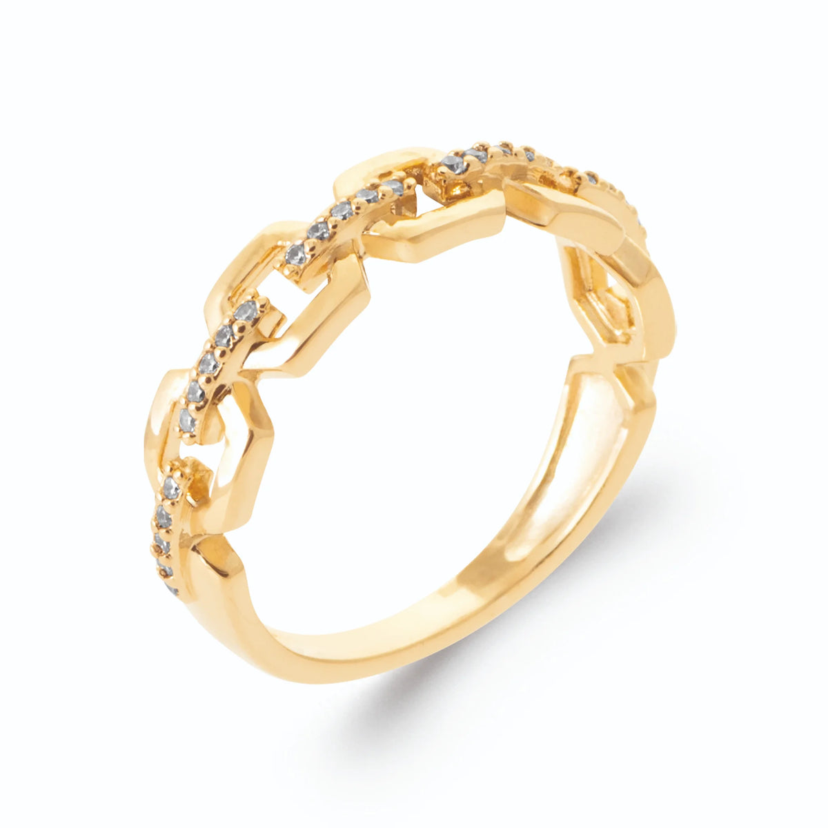Bague maillons hexagonaux allongés et zircons pavés en plaqué or, vue de trois quarts