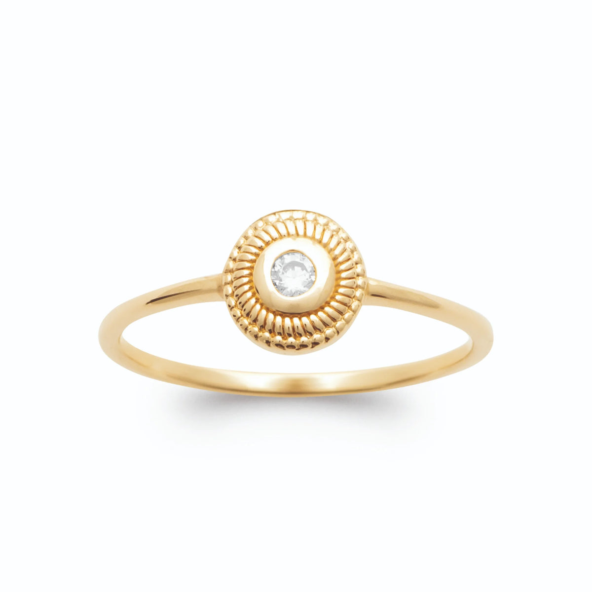 Bague médaille ronde ciselée et zircon central en plaqué or