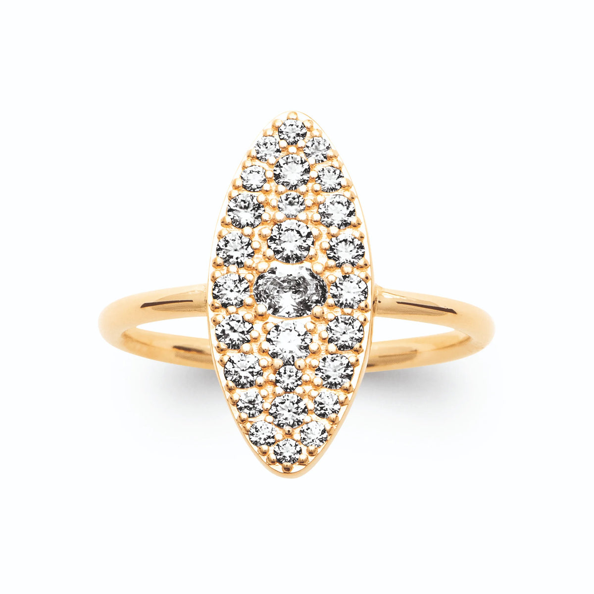 Bague navette allongée pavée de zircons plaqué or, vue de face