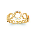 Bague nid d’abeille hexagones ajourés et hexagone pavé de zircons plaqué or, vue de face