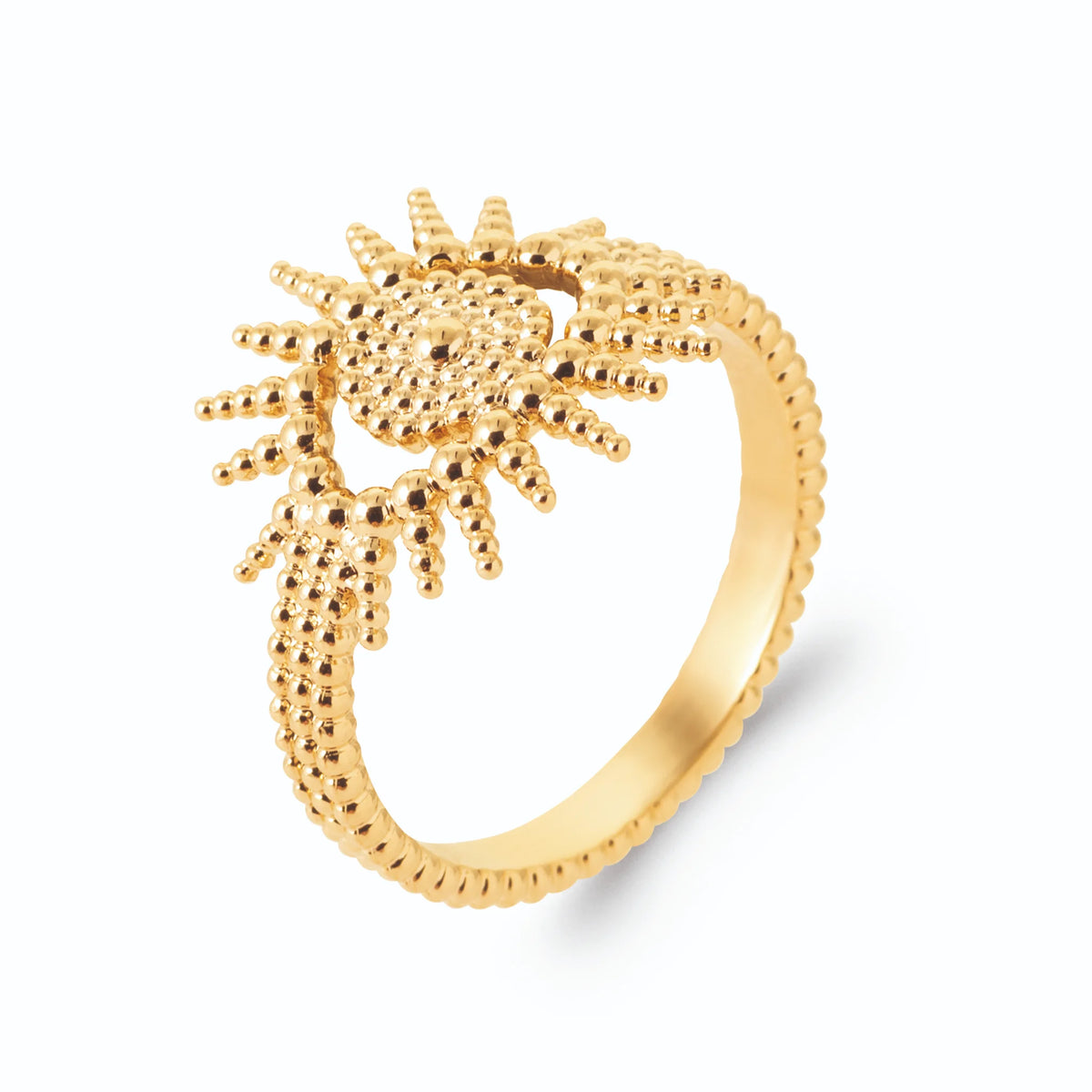 Bague œil rayonnant en grains d’or sans pierre en plaqué or, vue de trois quarts