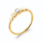 Bague pastilles martelées dégressives et zircon central en plaqué or