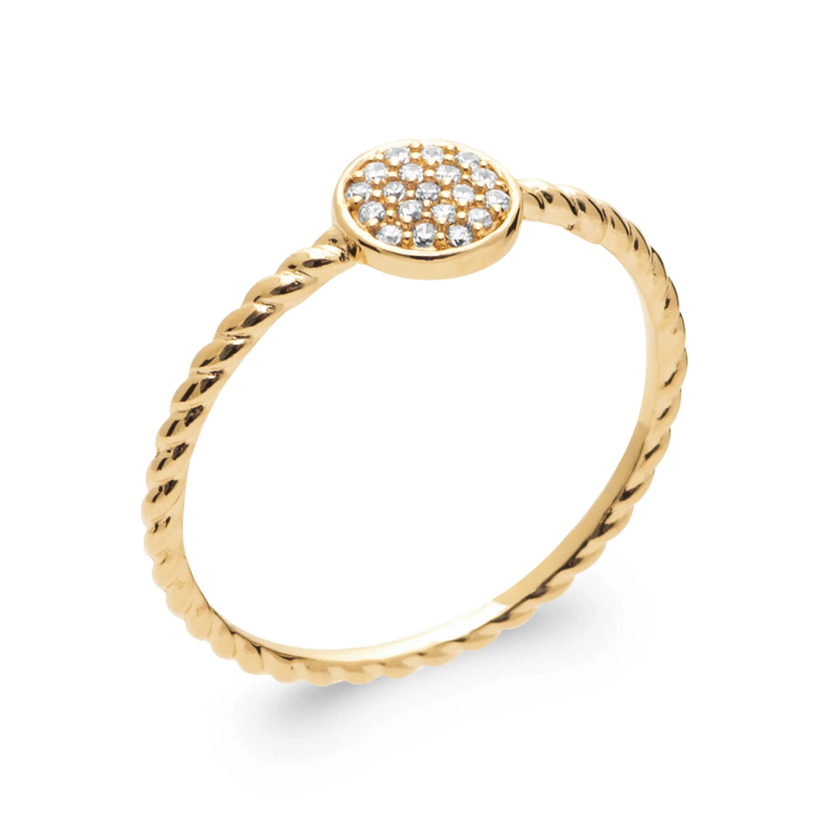 Bague petite pastille ronde pavée de zircons sur anneau torsadé en plaqué or