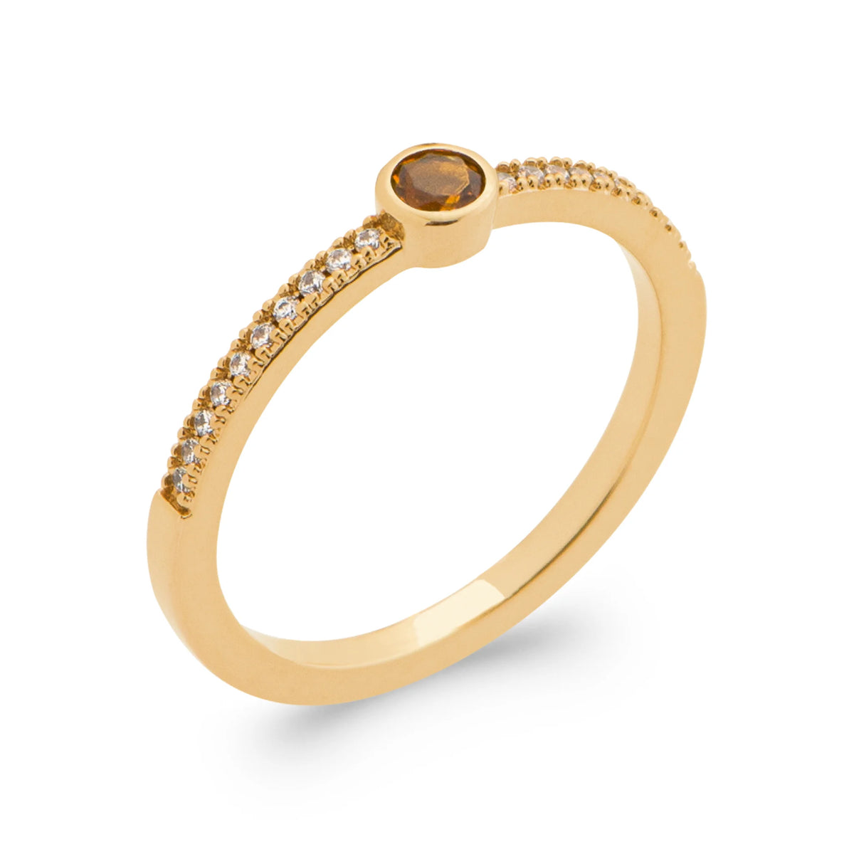 Bague petite pierre ronde brun fumé sur anneau demi-pavé en plaqué or
