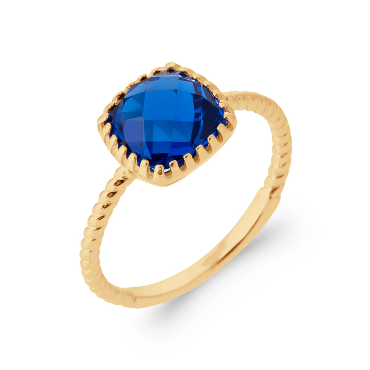 Bague pierre coussin bleu nuit en damier et anneau torsadé en plaqué or, vue de trois quarts