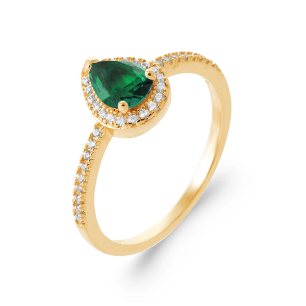 Bague pierre poire vert émeraude et entourage de zircons en plaqué or, vue de trois quarts