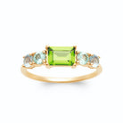 Bague pierre rectangulaire vert pomme et pierres bleu ciel en plaqué or