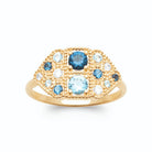 Bague plaque hexagonale mosaïque de zircons bleus et blancs plaqué or, vue de face