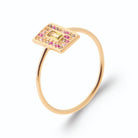 Bague plaque rectangulaire pierre baguette jaune et entourage rose en plaqué or