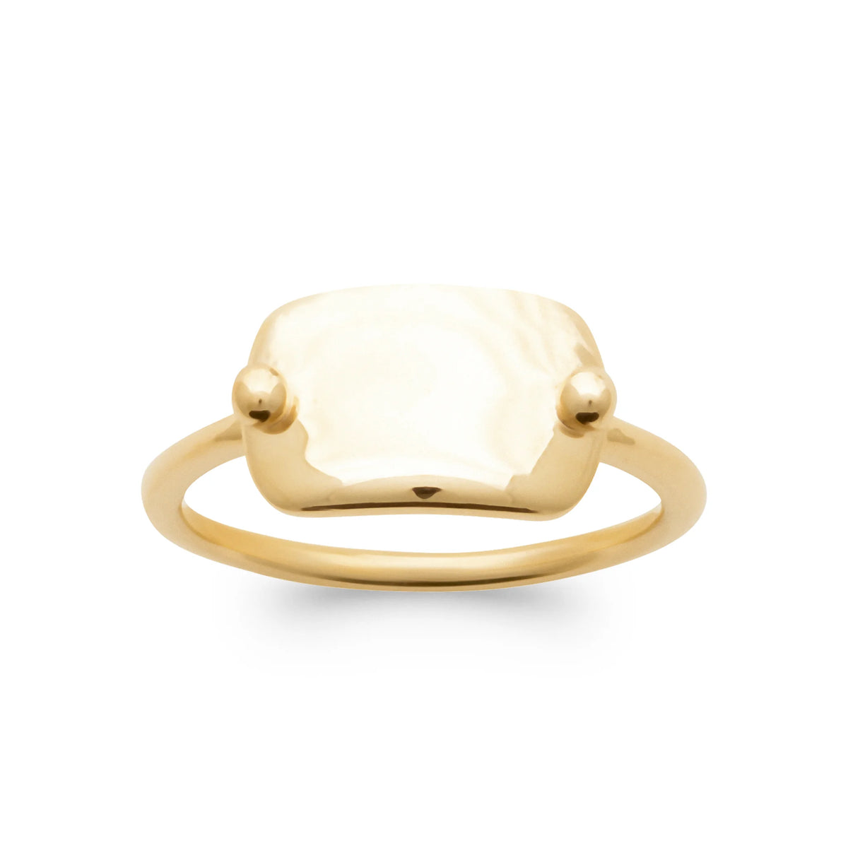 Bague plaque rectangulaire bombée et billes d’or en plaqué or
