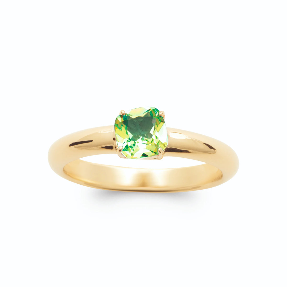 Bague solitaire coussin vert pomme sur jonc poli plaqué or, vue de face