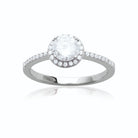 Bague solitaire halo de zircons et épaules pavées en argent 925
