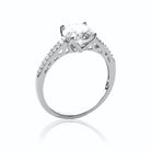 Bague solitaire zircon et épaules micro-serties en argent 925, vue de face