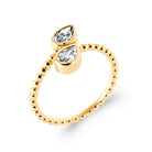 Bague toi et moi anneau perlé deux zircons poires en plaqué or, vue de trois quarts