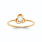 Bague trèfle d’or et zircon rond central plaqué or, vue de face