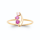 Bague trio de pierres roses en dégradé et croissant plaqué or, vue de face