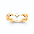 Bague triple anneau croisé zircon navette plaqué or, vue de face