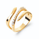 Bague trois fils d’or en vagues et ligne de zircons en plaqué or, vue de trois quarts