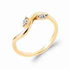 Bague vague deux zircons navettes en plaqué or