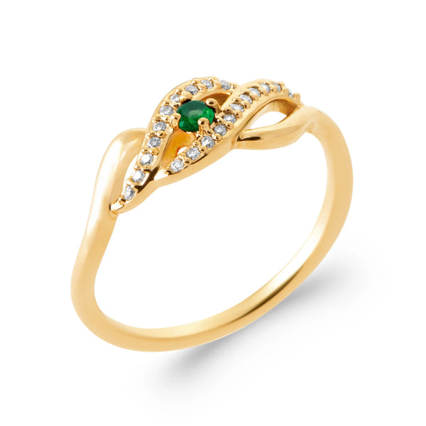 Bague vague pavée de zircons et pierre verte en plaqué or, vue de trois quarts