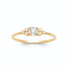 Bague zircon carré et grappes de petits zircons en plaqué or