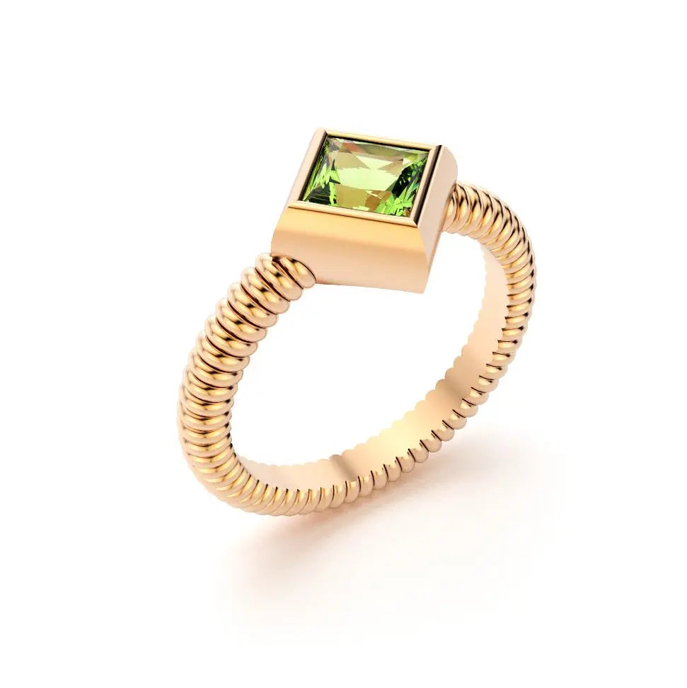 Bague femme Byzance Or Rose 18 carats personnalisable avec pierre fine carrée de votre choix Péridot