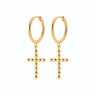 Boucles d’oreilles créoles à croix perlée en plaqué or