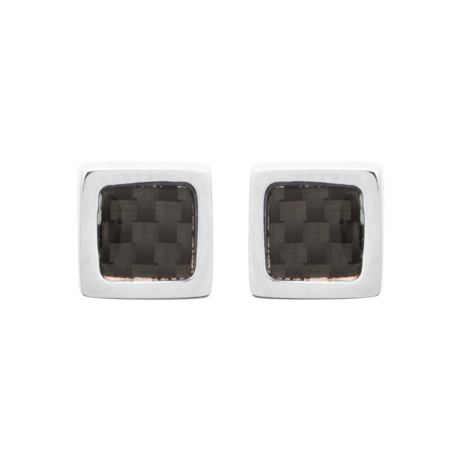 Boucles d’oreilles puces carrées en acier et motif carbone homme, vue de face