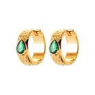 Boucles d’oreilles créoles en écailles et pierre poire verte en plaqué or