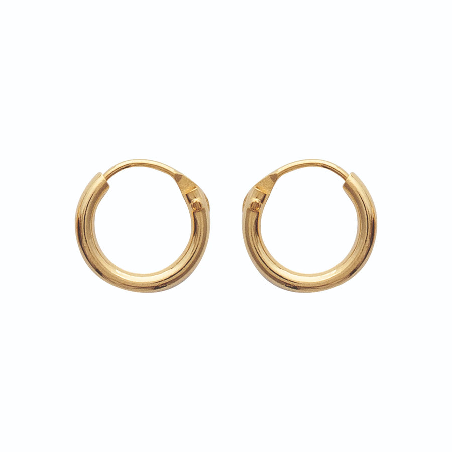 Boucles d’oreilles créoles fil fin 10 mm en plaqué or, vue de face