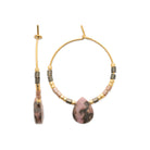 Boucles d’oreilles créoles et goutte de rhodonite en acier PVD doré