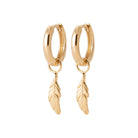 Boucles d’oreilles créoles lisses pendeloque plume en plaqué or