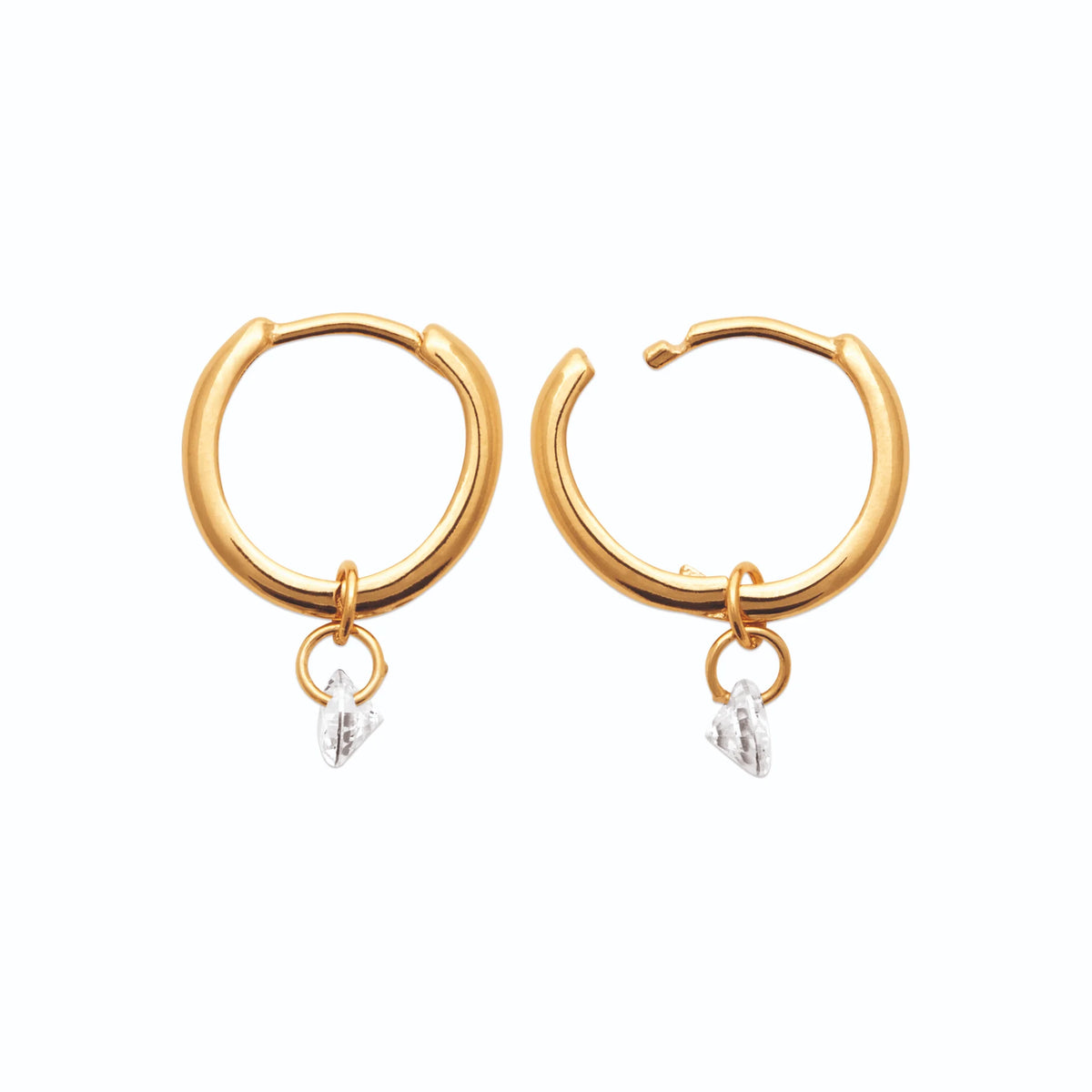 Boucles d’oreilles créoles 12 mm et pampille zircon en plaqué or