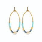Boucles d’oreilles créoles perles bleues et perle de culture en acier PVD doré