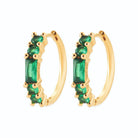 Boucles d’oreilles créoles serties de pierres vertes en plaqué or