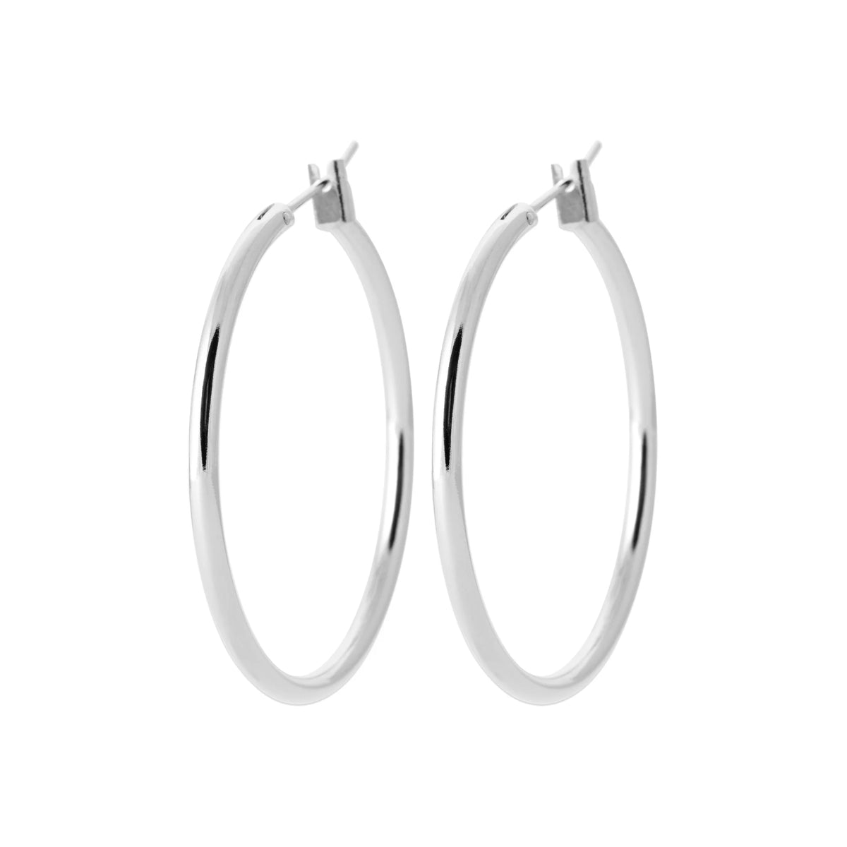 Boucles d’oreilles créoles tube à clip 30 mm en argent 925 rhodié, autre angle de vue