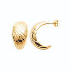 Boucles d’oreilles demi-créoles bombées striées en plaqué or