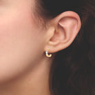 Boucles d’oreilles demi-créoles trois fils et zircon navette en plaqué or