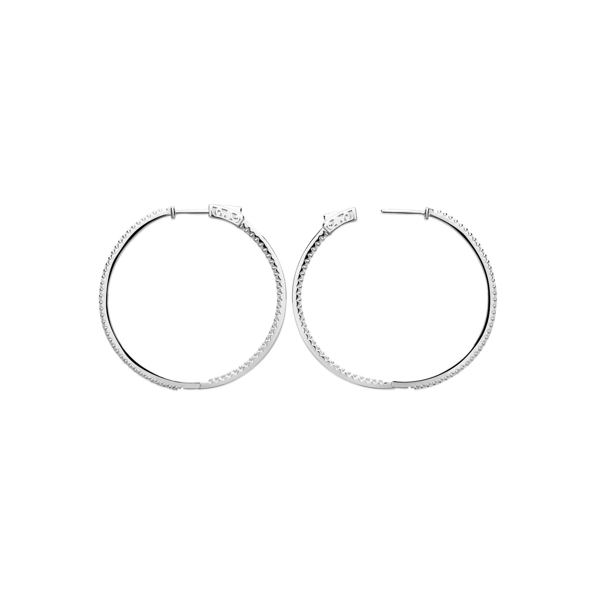 Boucles d’oreilles grandes créoles 40 mm serties de zircons en argent 925, vue de dessus