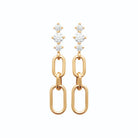 Boucles d’oreilles pendantes maillons et zircons en plaqué or