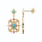 Boucles d’oreilles pendantes médaillon arabesque turquoise et rose en plaqué or