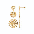 Boucles d’oreilles pendantes trois rosaces perlées en plaqué or