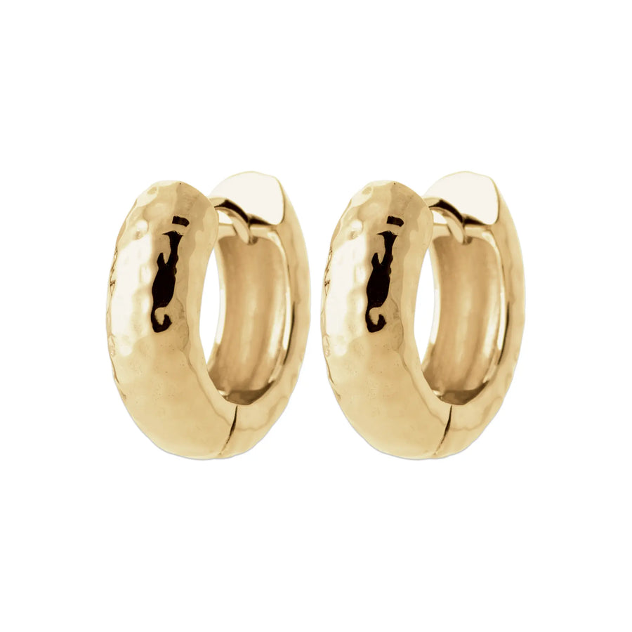 Boucles d’Oreilles Créoles Martelées – Plaqué Or 18 Carats – 15 mm, vue de face