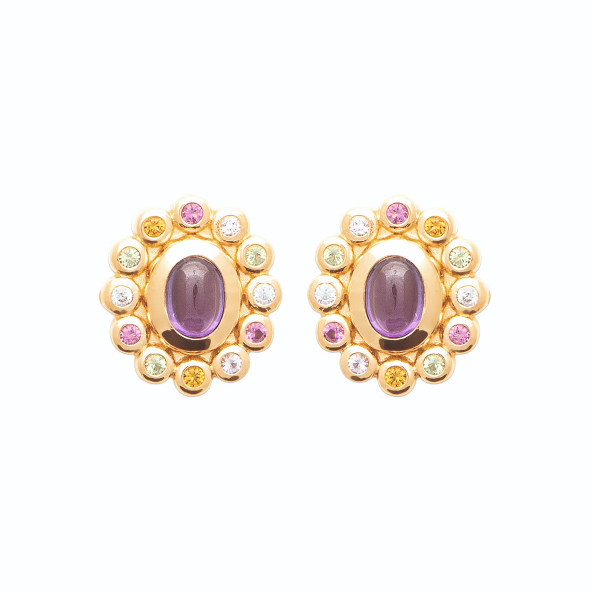 Boucles d’oreilles puces cabochon violet entouré de pierres en plaqué or