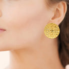 Boucles d’oreilles puces disque bombé ciselé en acier PVD doré
