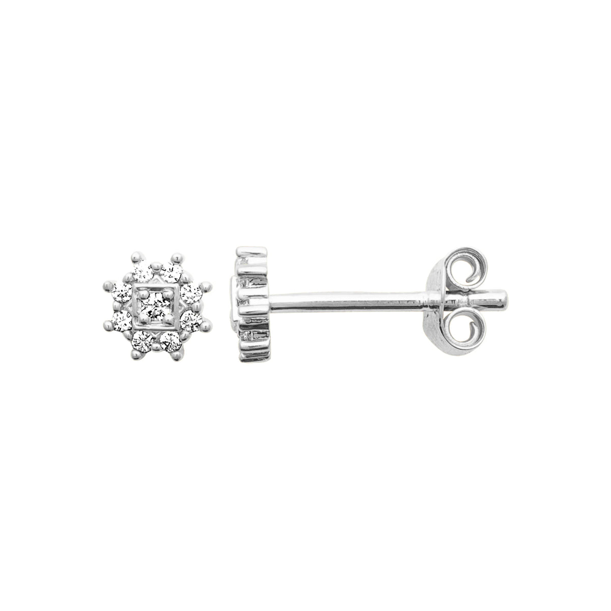 Vue de profil des boucles d’oreilles puces étoile à cœur carré