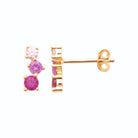 Boucles d’oreilles puces trio de pierres roses en dégradé en plaqué or
