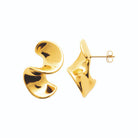 Boucles d’oreilles volutes sculptées en acier PVD doré