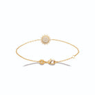Bracelet chaîne disque soleil pavé de zircons en plaqué or