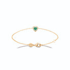 Bracelet chaîne fine cœur vert et halo de zircons en plaqué or